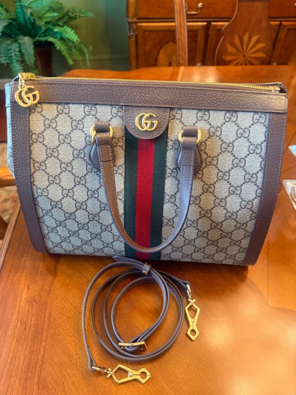 Gucci Beige GG Supreme Canvas Tote with Brown Trim and Green-Red Web NR.